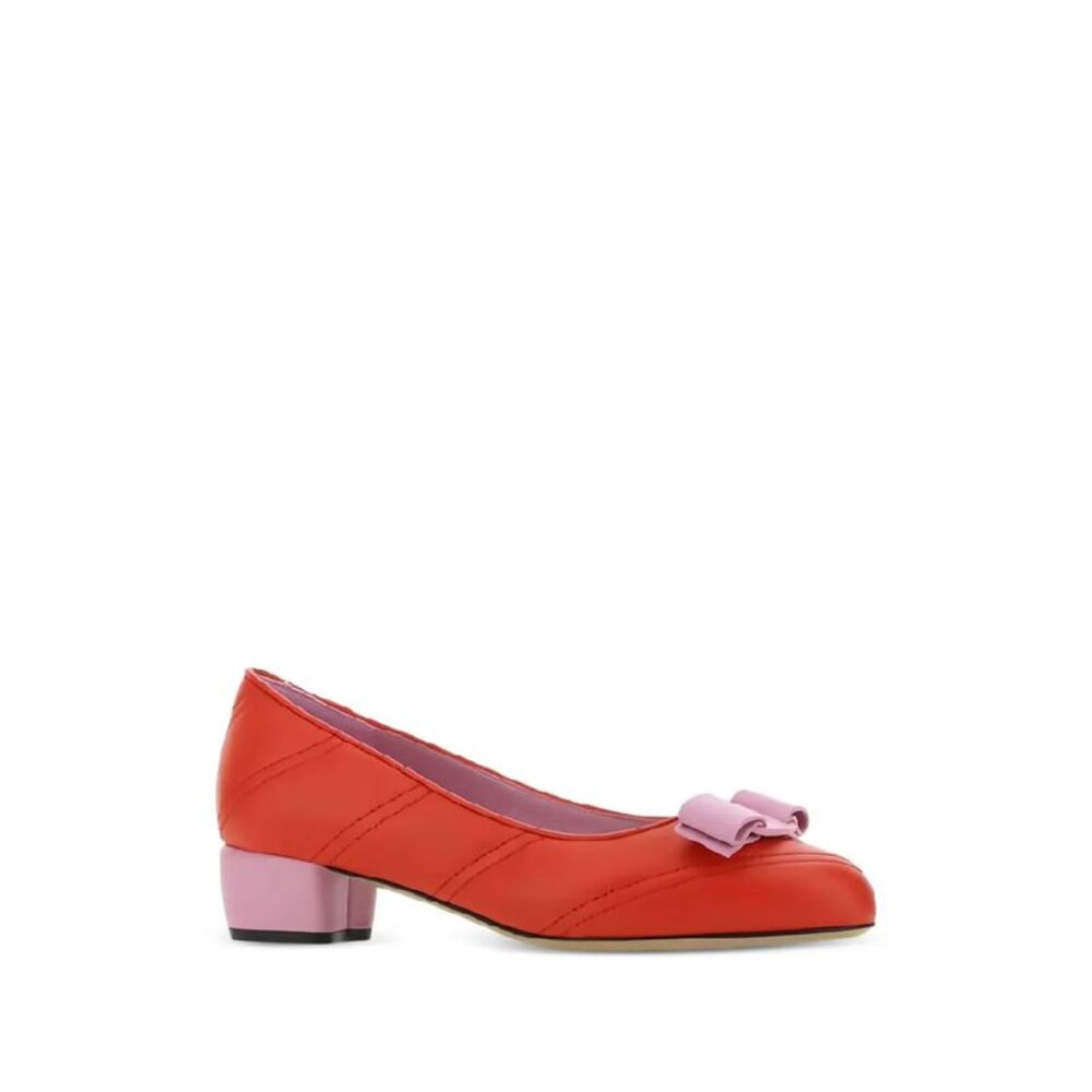 Ferragamo Signature Vara Bow Detail Pumps - Picture 3 of 6